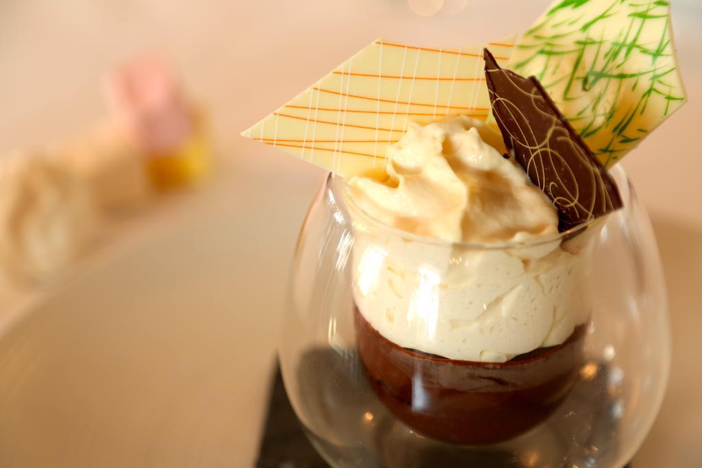 Hotel Restaurant Le Lion D'Or แซงต์-อิแลร์-ดู-อาร์เคว ภายนอก รูปภาพ